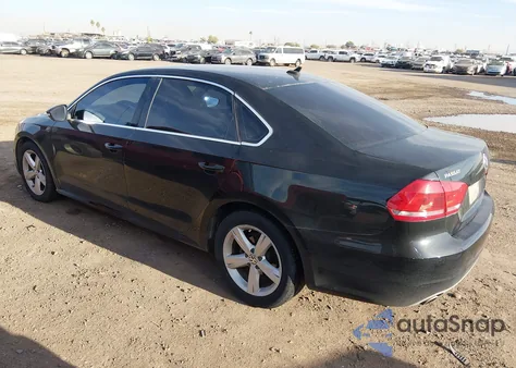 2012 Volkswagen Passat 2.5L Se из США, поврежденный, VIN 1VWBP7A3XCC048756